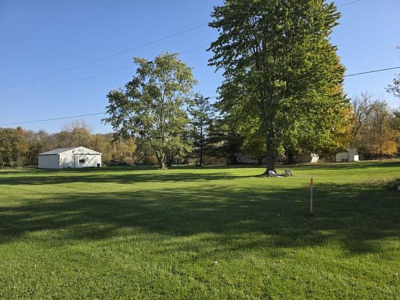 2nd image of Hackman Rd