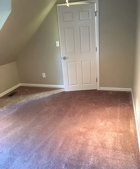 125 Pleasant St — Photo 11