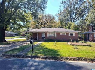 901 W Hickory St, Sylacauga, AL 35150