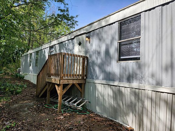 5th image of 211 Cindy Ln