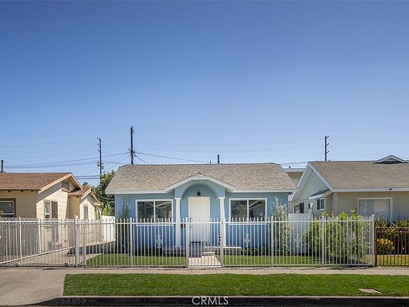 2nd image of 2432 Exposition Pl