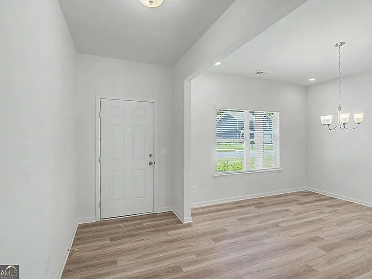 59 Bennett Way SE — Photo 6