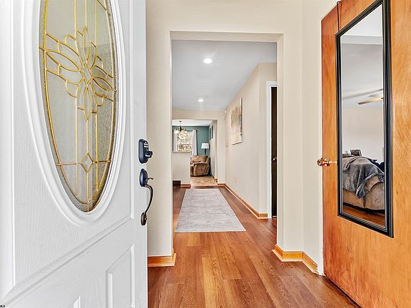 2nd image of 102 Lemont Ct