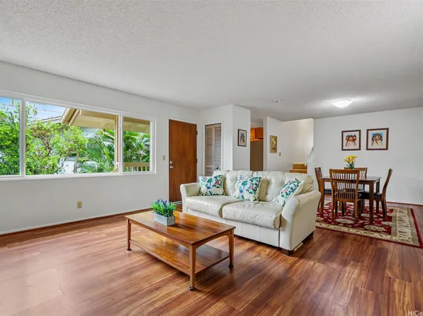 1402 Ohina Pl, Honolulu, HI 96825