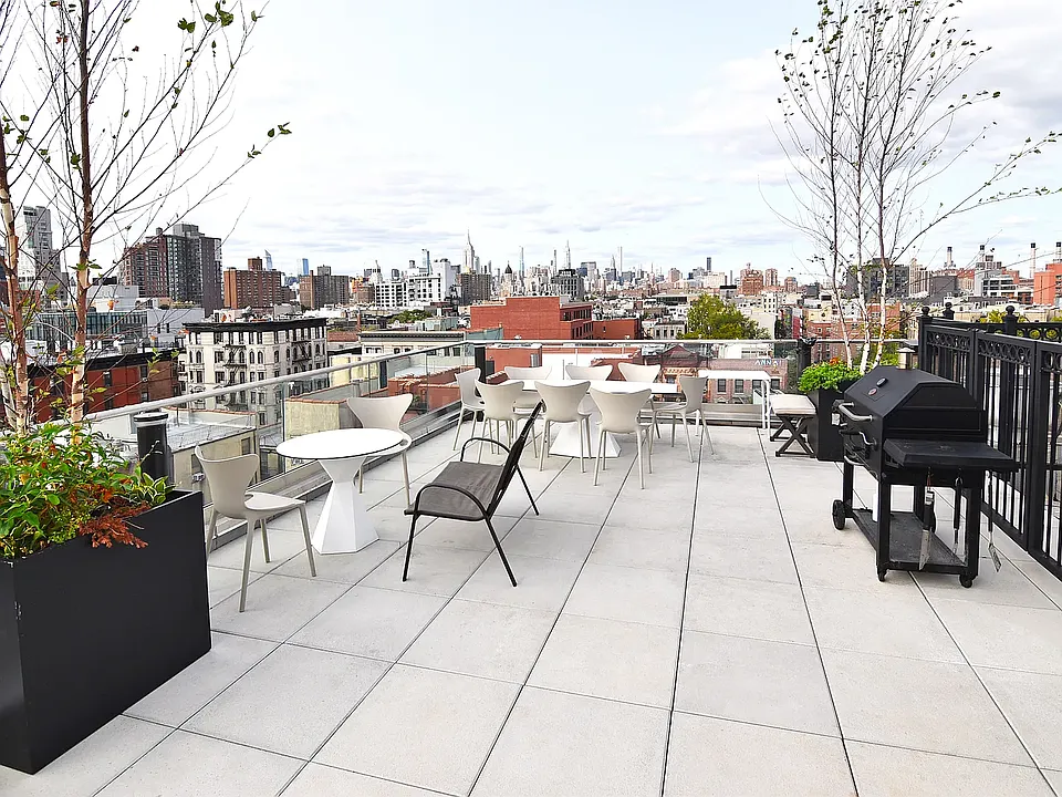 91 Attorney St #8B
