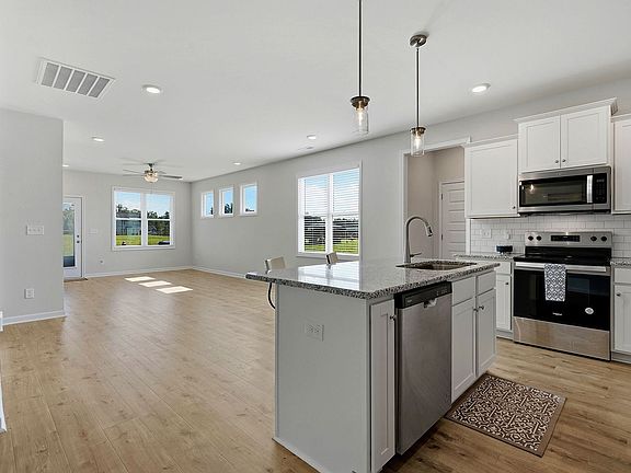 3rd image of 295 Springtooth Dr