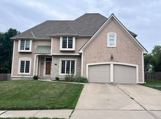 6015 W 124th St, Overland Park, KS 66209