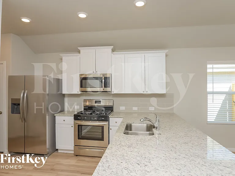 1818 Morse Way — Photo 6