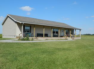 1725 County Road 300 N, Barnhill, IL 62809