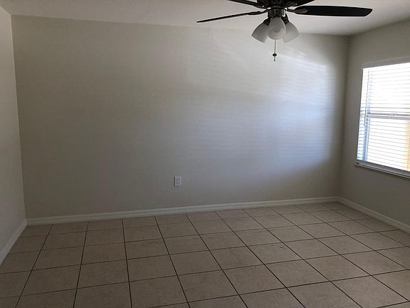 4th image of 577 Vanguard Ave NW
