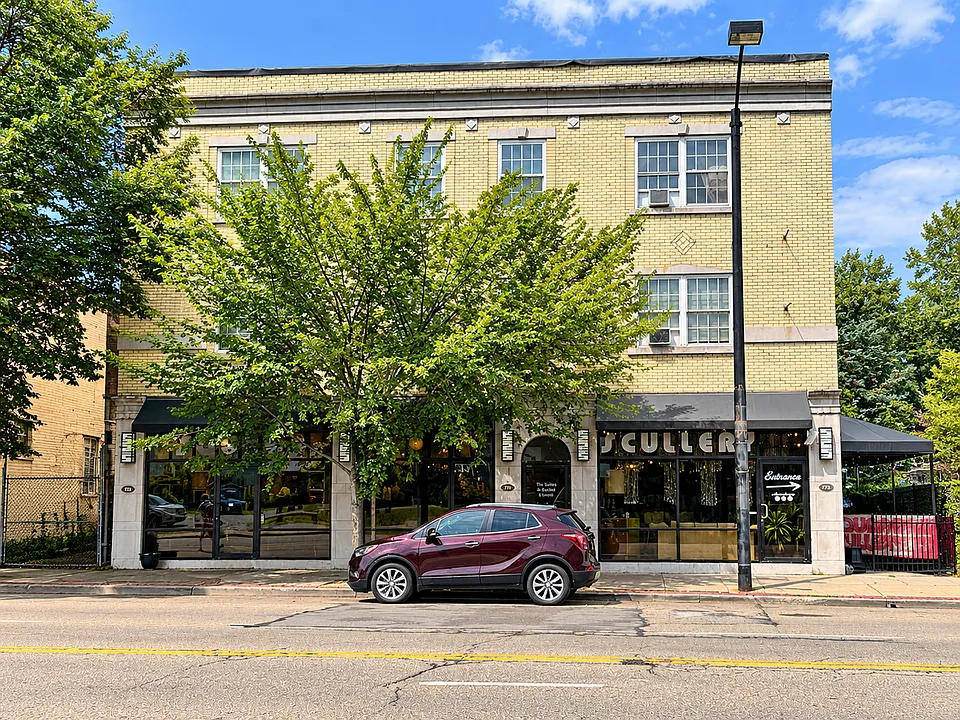 776 N Main St #303