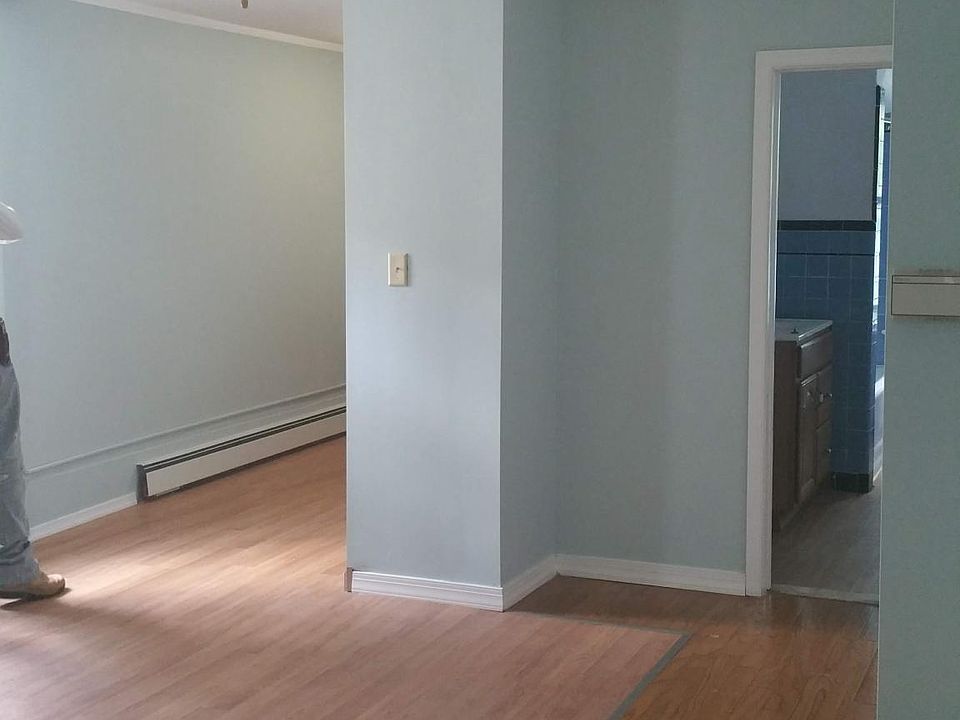 1st image of 36 Elm St #1