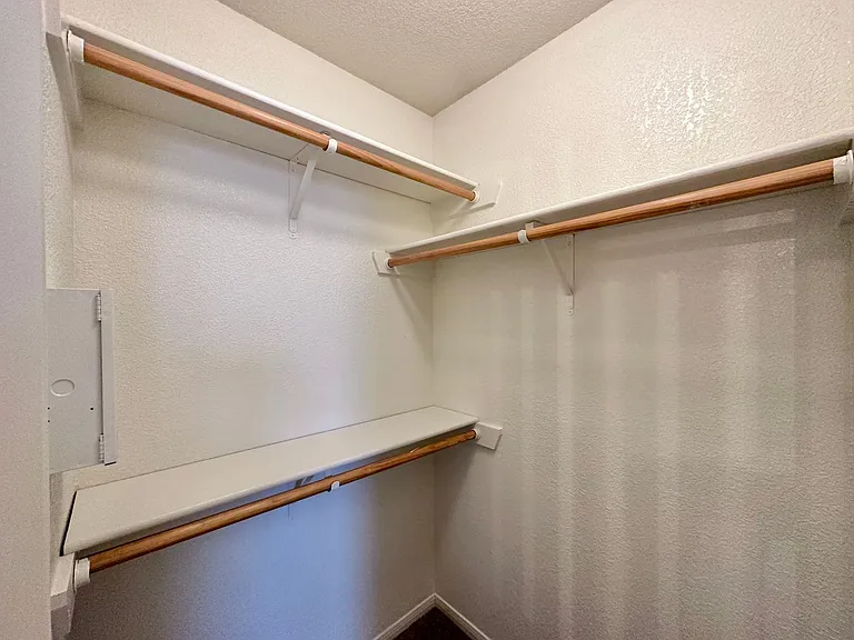 2208 Jay Dr — Photo 12