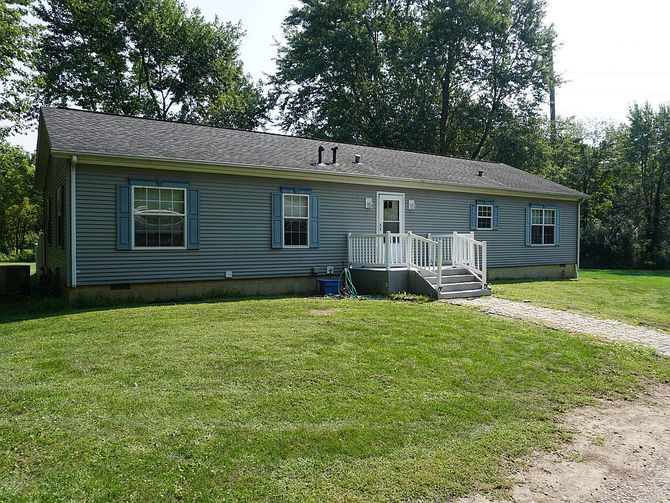 303 E Main St, Camargo, IL 61919 Zillow