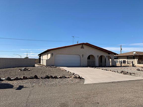 2nd image of 405 Flamingo Ln
