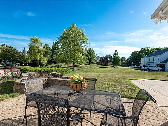 2nd image of 1640 Arbor Springs Dr