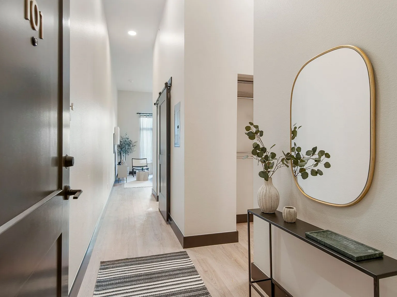 One Eleven Greenwood - Save Up to $500 OFF Move-In! Call Today! — Photo 2