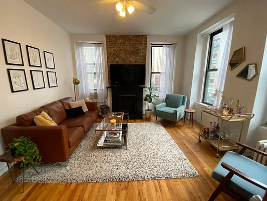 Rented by Aryeh Realty | media 2