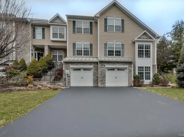 831 Huntington Drive #831, Fishkill, NY 12524