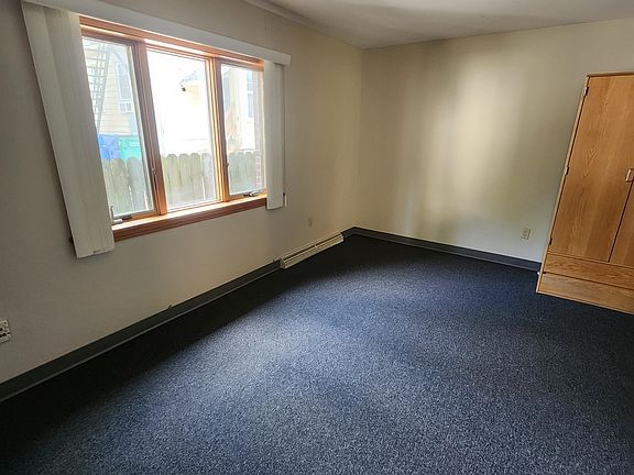 3rd image of 183 Jewett Pkwy #106