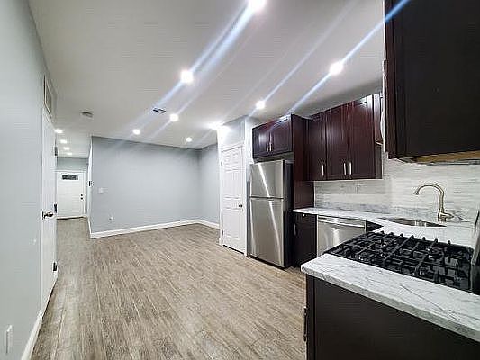 3rd image of 114 W 124th St #1