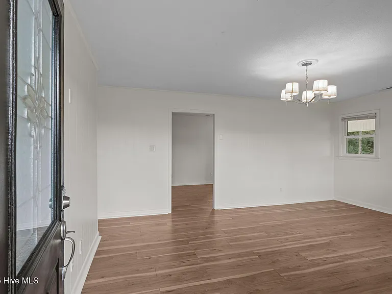 74 Cedar Rd — Photo 3