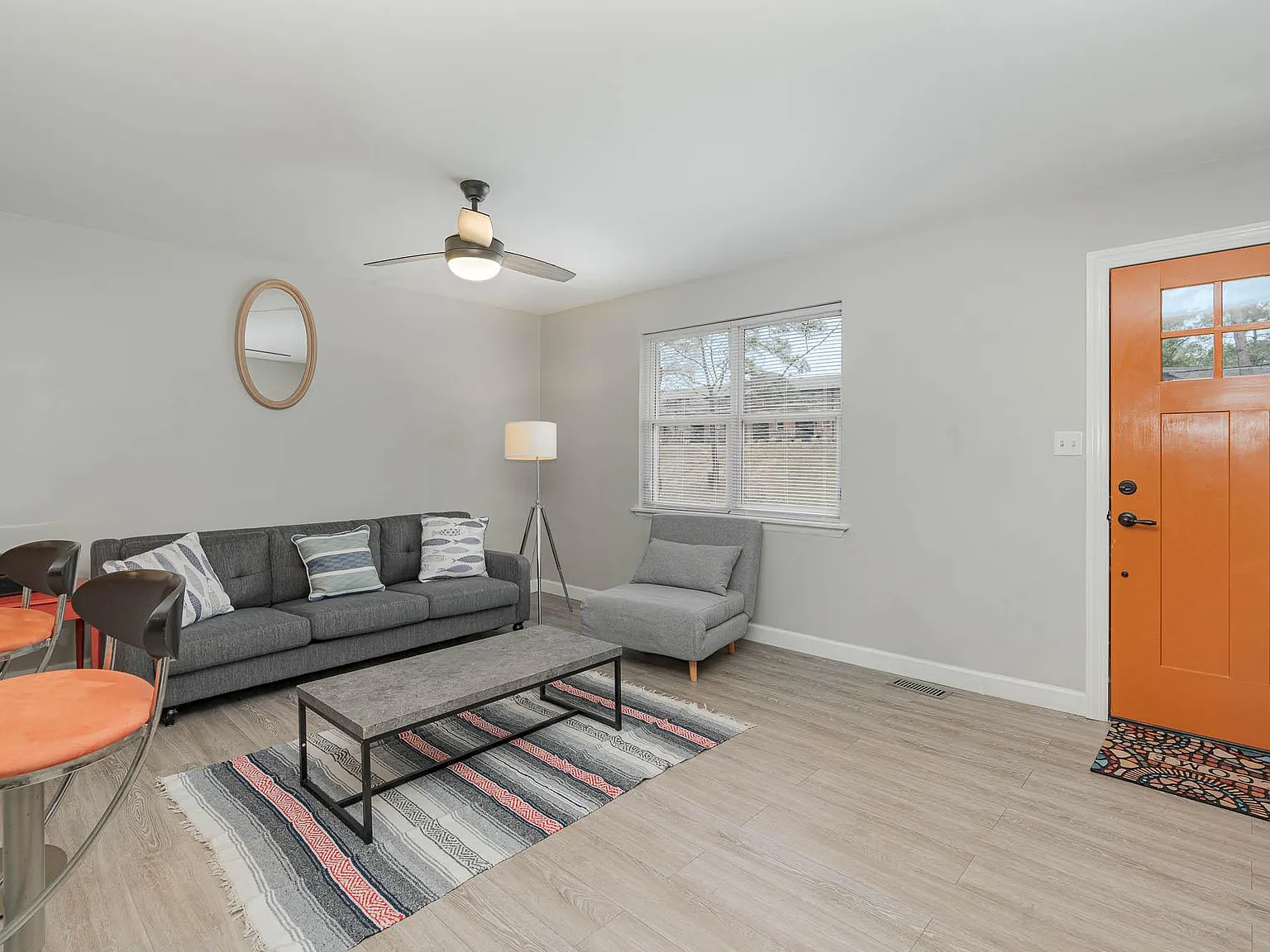 3 bed, 1134 sqft, $1,695 — Photo 4