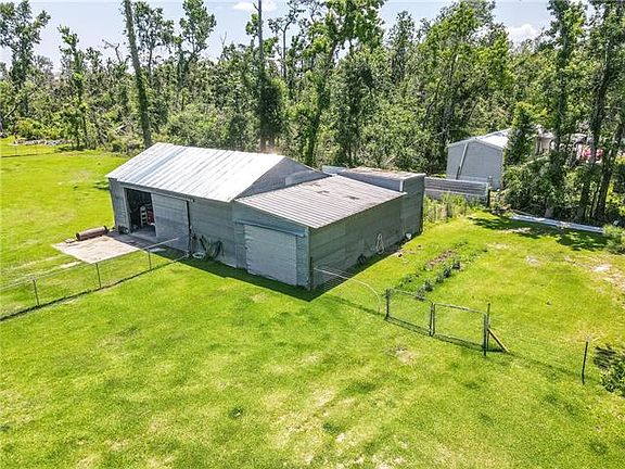 3rd image of 443 Armistead Ln #L