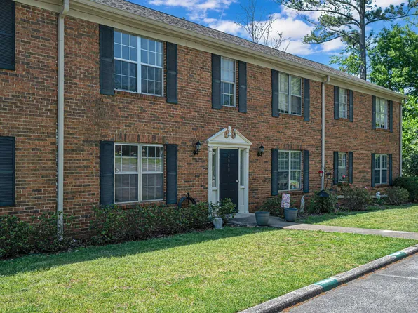 2060 Montreat Dr APT A, Vestavia Hills, AL 35216
