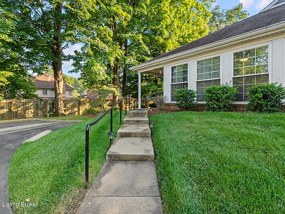 3rd image of 10536 Eagle Pines Ln