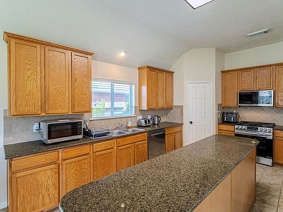 3rd image of 9014 Carriage Point Dr