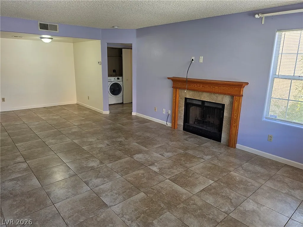 2 bed, 2.0 bath, 1072 sqft, $1,450 — Photo 4