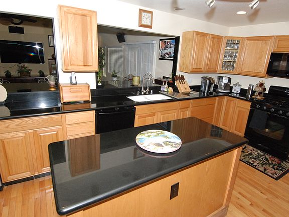 Granite Counters/Oak Cabs