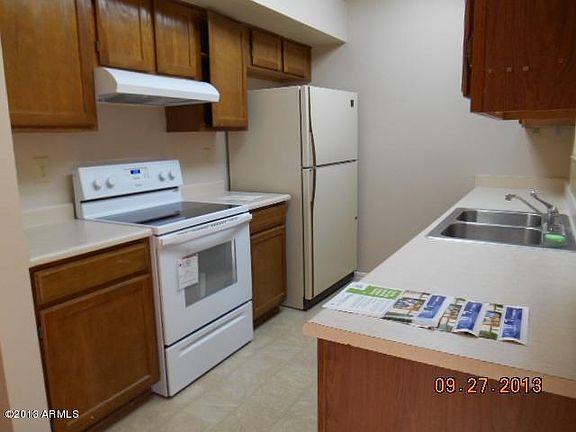 5th image of 21034 N 123rd Dr