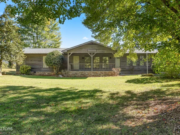 3727 Pleasant View Ln, Sevierville, TN 37862
