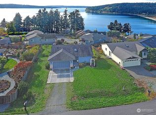 2230 Cleven Park Rd, Camano Island, WA 98282