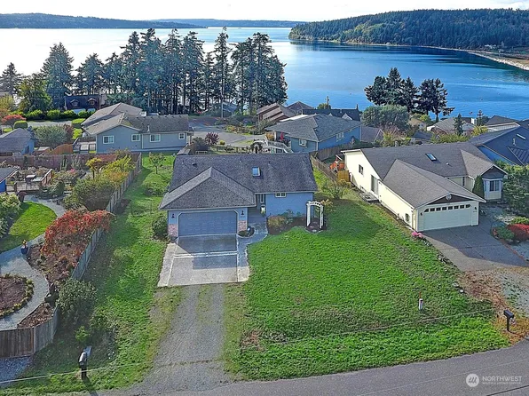 2230 Cleven Park Road, Camano Island, WA 98282