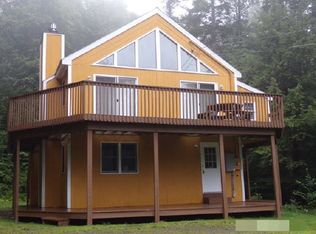 25 Bullet Hole Rd, Wilmington, VT 05363