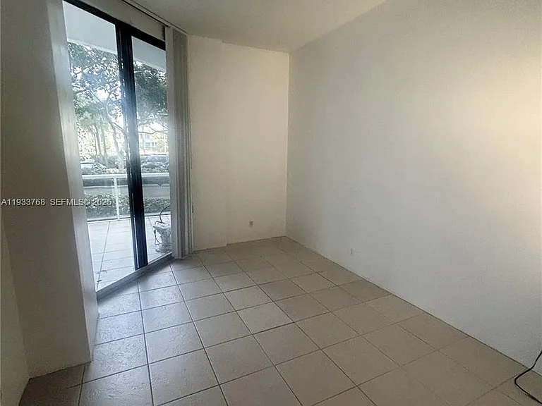 3640 Yacht Club Dr #104 — Photo 5