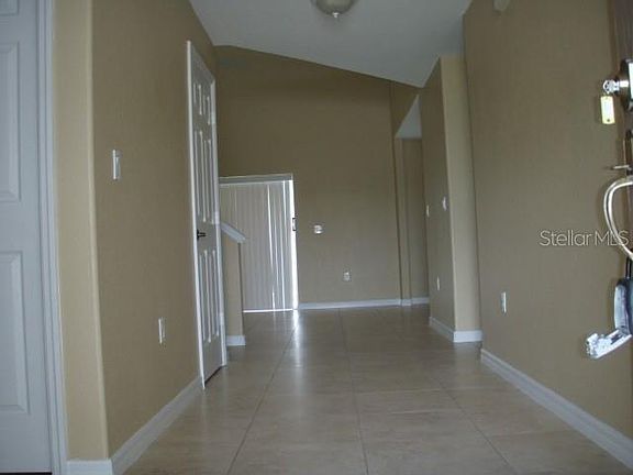 4th image of 416 Granada Blvd