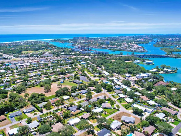 1509 Venus Avenue, Jupiter, FL 33469