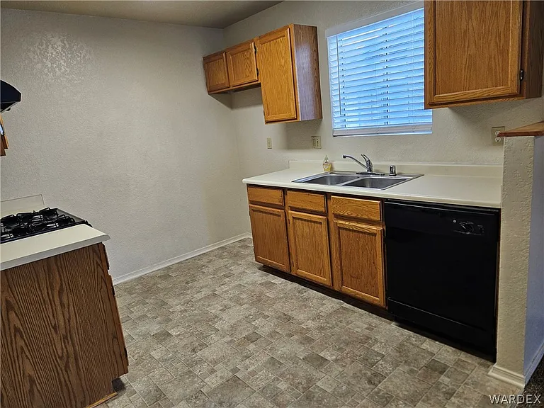 813 Gemstone Ave #3 — Photo 5