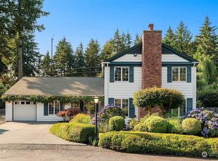 8909 49th St W, University Place, WA