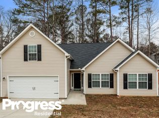 931 Roxeywood Dr, Winder, GA 30680