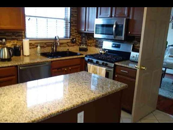 2nd image of 3227 Roon The Ben Dr