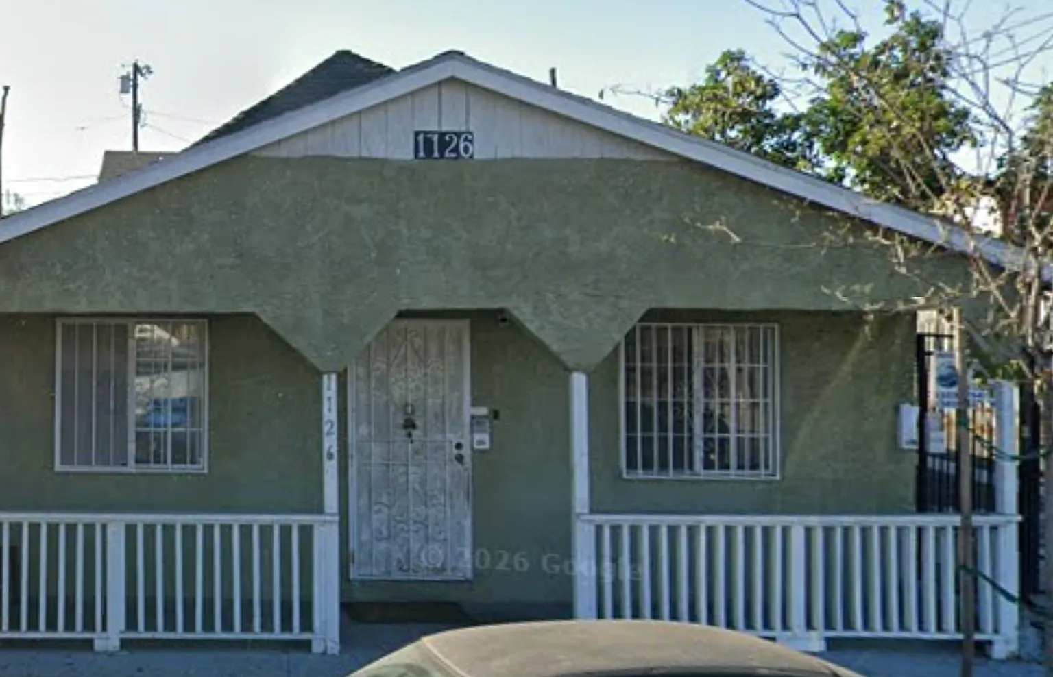James, Beverly (Estate) -- 40th Place — Photo 1
