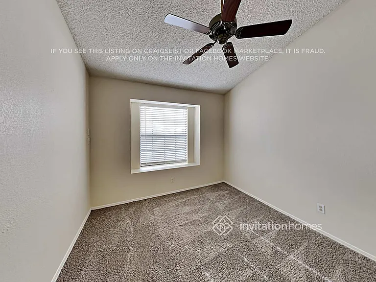 4536 W Behrend Dr — Photo 10