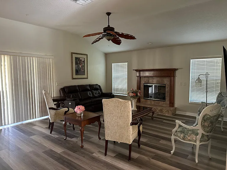 2071 Westchester Way — Photo 13