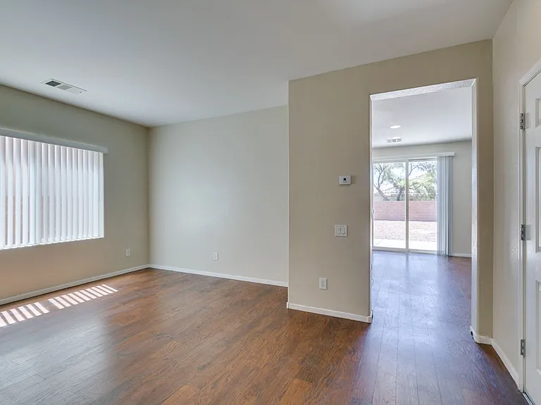 2925 Dowitcher Ave — Photo 44