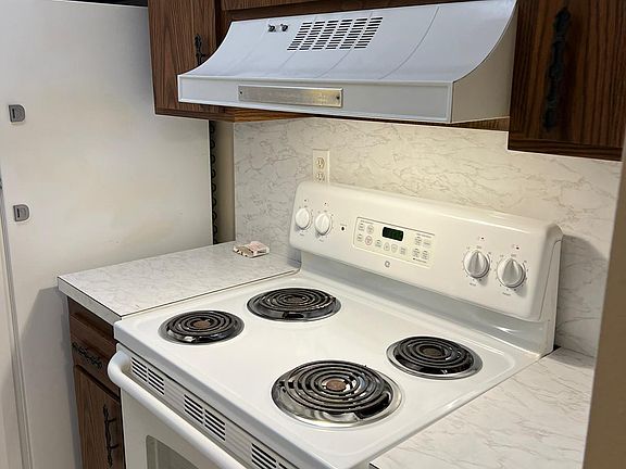 3rd image of 2576 Demaret Dr #323B